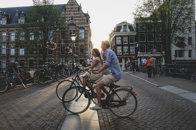 Amsterdam travel guide