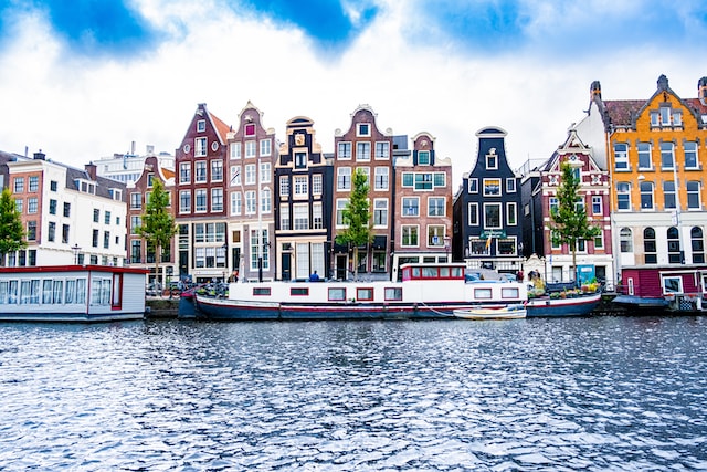 Amsterdam travel guide