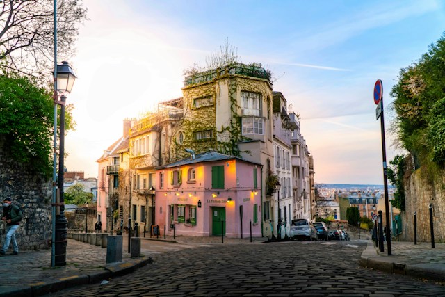 Hidden gems in Montmartre district