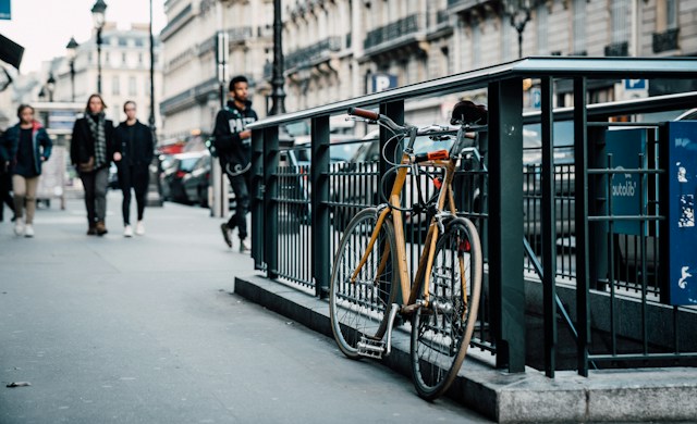 belongings paris
